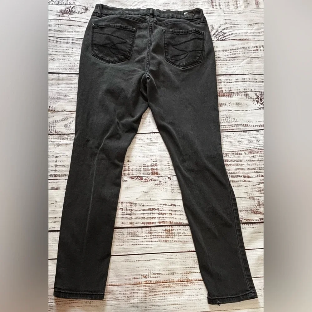Women’s Seven7 Distressed Denim High Rise Skinny Jeans - Picture 9 of 15